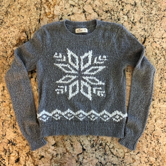 Hollister Sweaters - Hollister❄️Winter Sweater Snowflake Super Soft